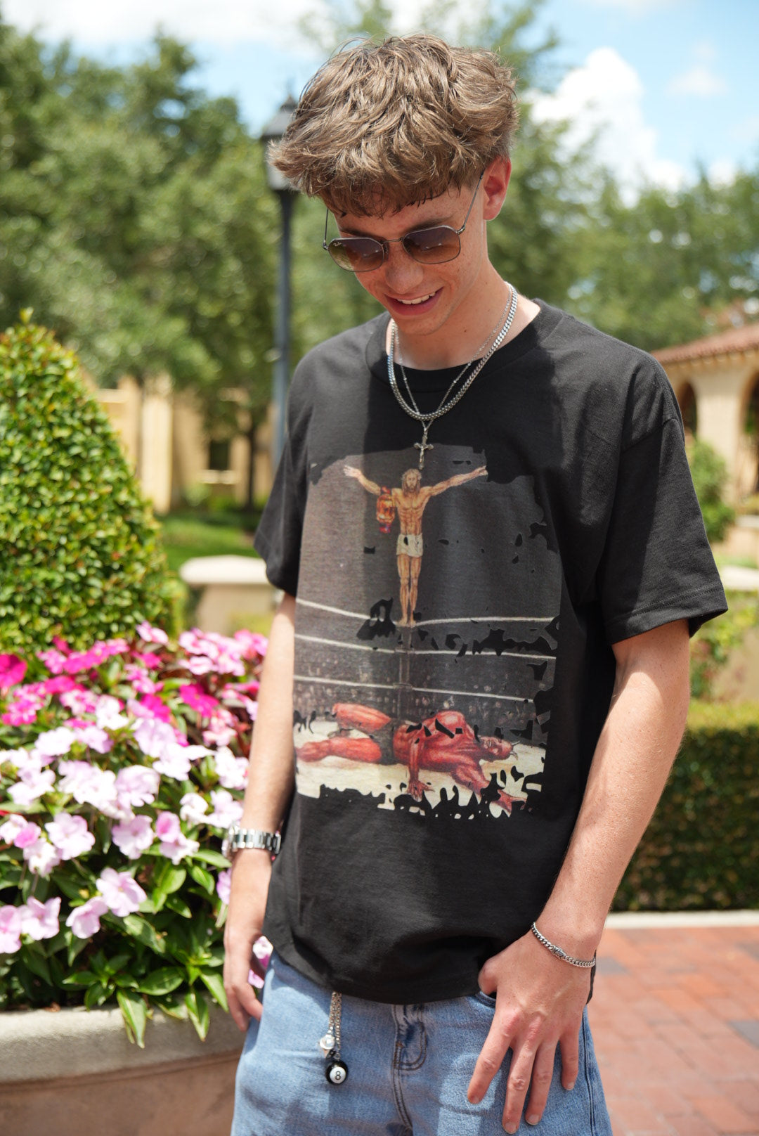 Jesus Victory Black Tee